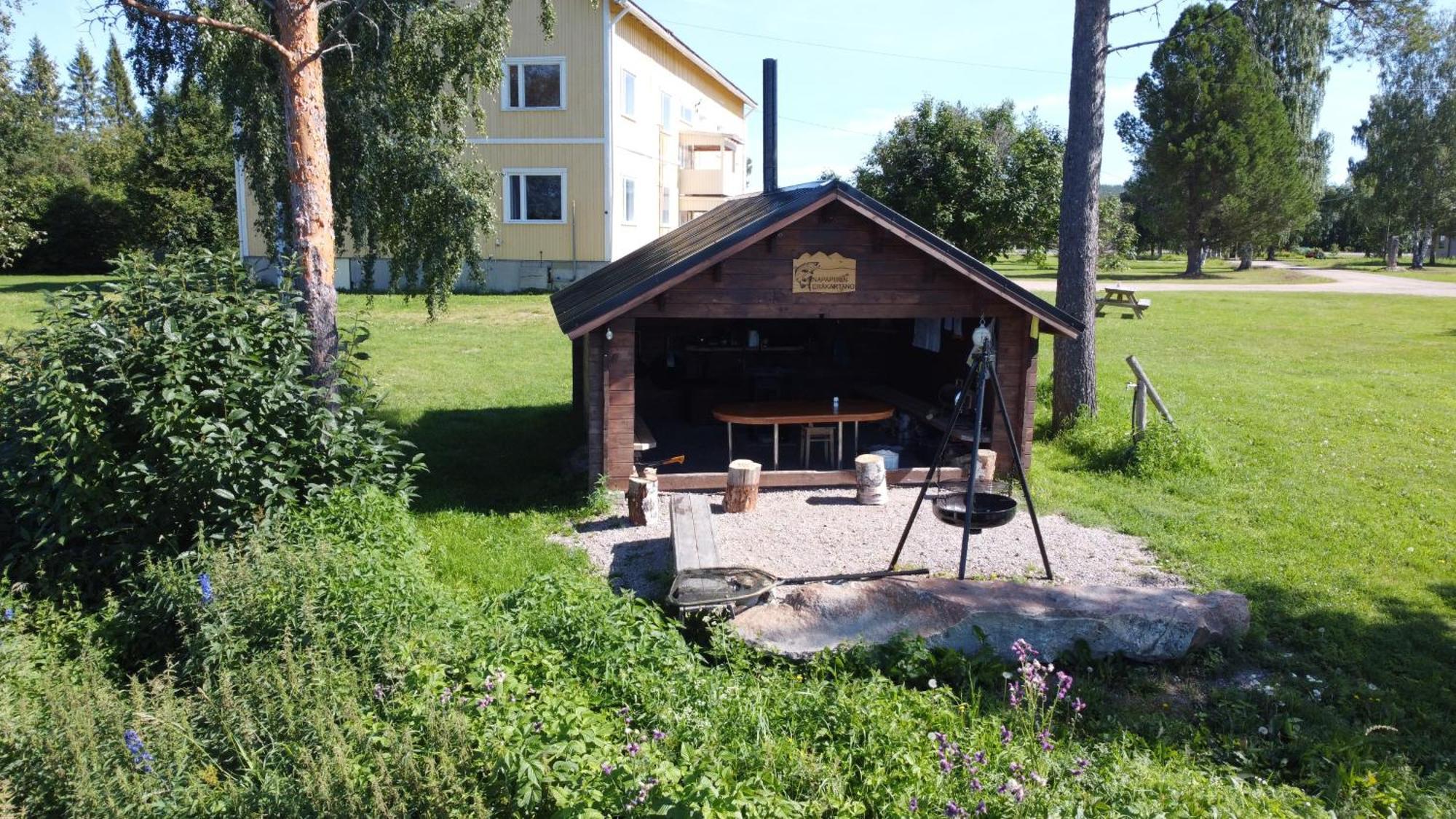 Napapiirin Eraekartano Apartamento Pello Exterior foto