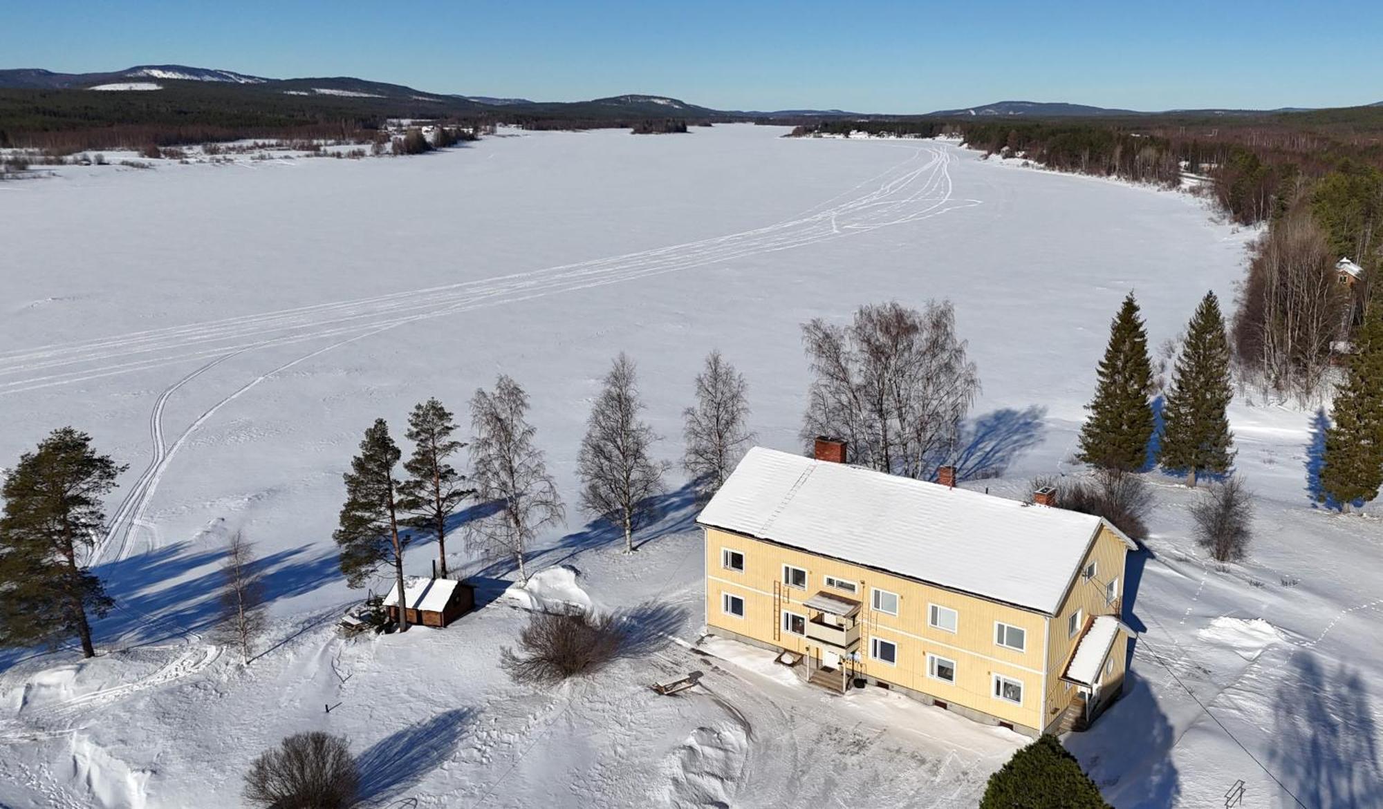 Napapiirin Eraekartano Apartamento Pello Exterior foto